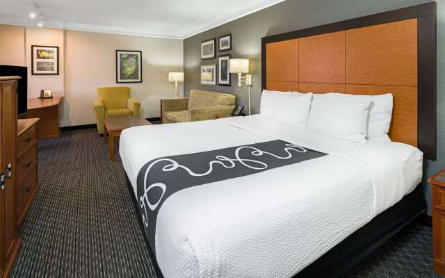 La Quinta Inn & Suites by Wyndham Buena Park