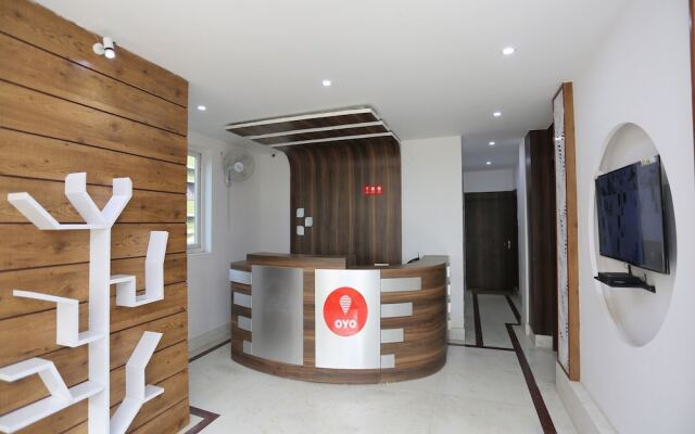 OYO 13452 Hotel Grand Sheela