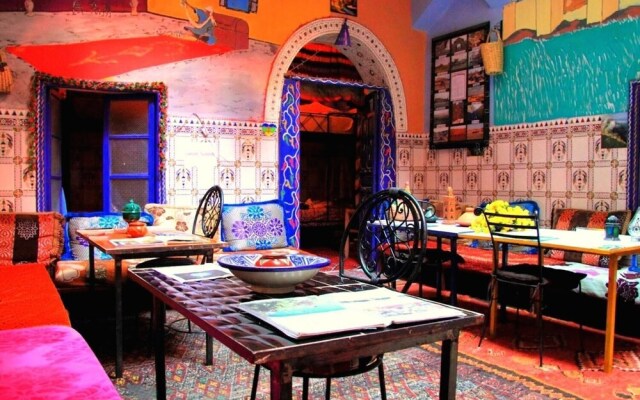 Hostel Waka Waka