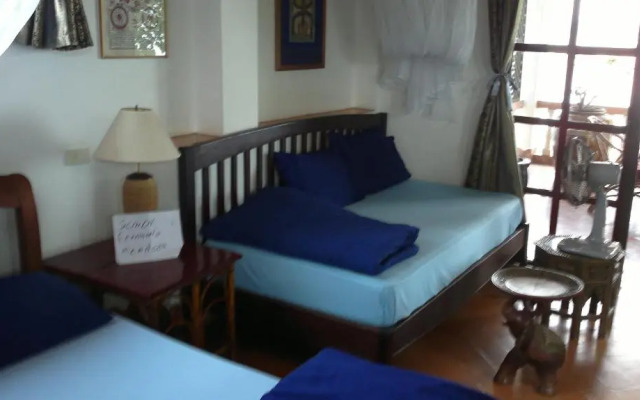 Mut Mee Garden Guest House