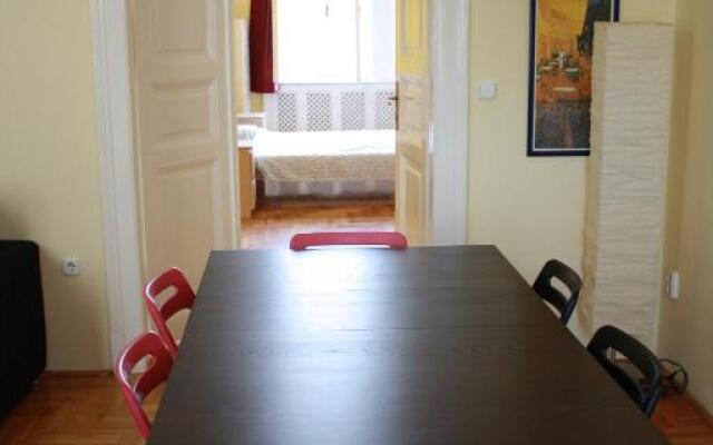 Alessia Apartment City Center