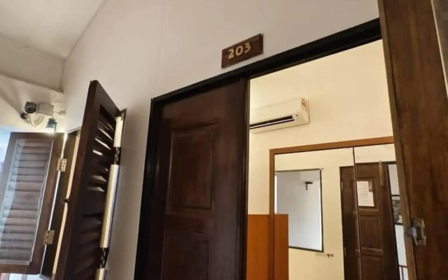 Red Inn Court - Hostel
