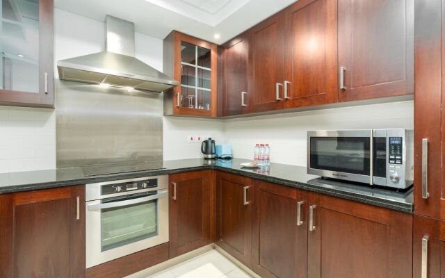 Lux BnB I 29 Burj BLVD I Pool Views