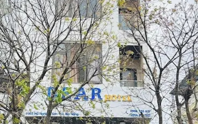 Bear Hotel & Homestay