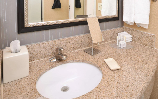 Courtyard by Marriott Pittsburgh Monroeville