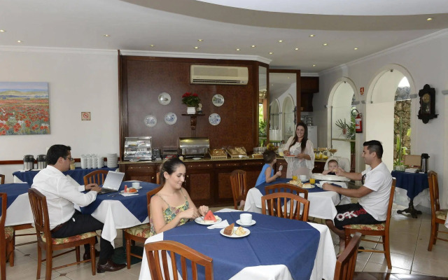 Hotel Colonial Plaza