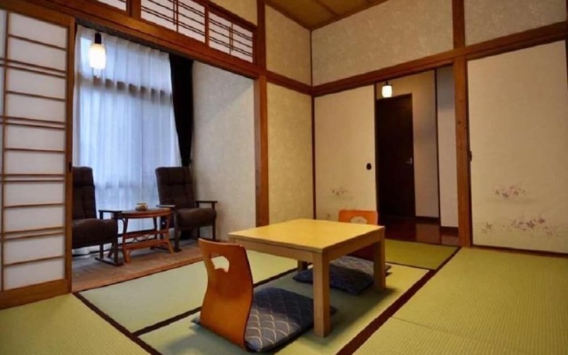 Ryokan Izumoya – Guest Rooms – Yufu