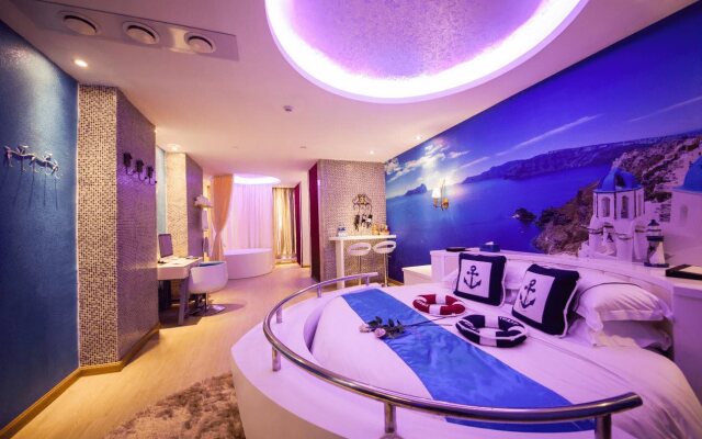 Brightman Theme Hotel