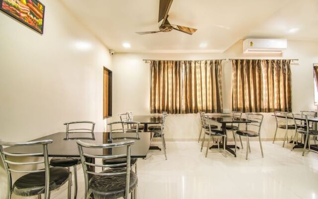 Fabhotel Suyog Inn