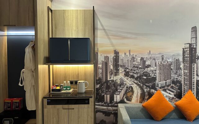 Shenzhen Naive S Hotel (Xili Metro Station Store)