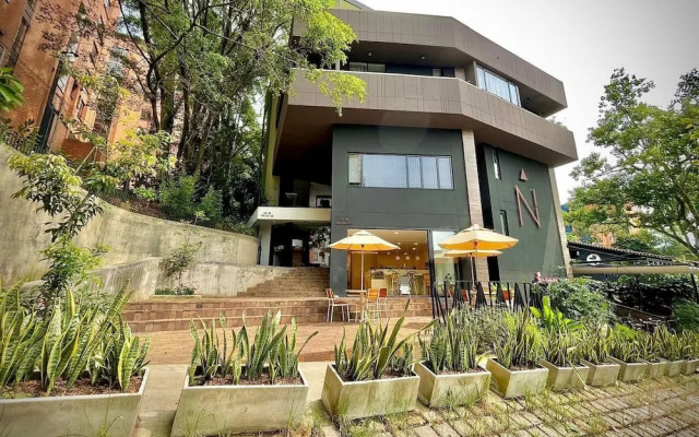 Nomadic Suites