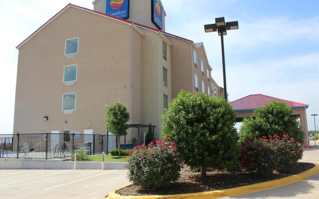 Comfort Inn & Suites