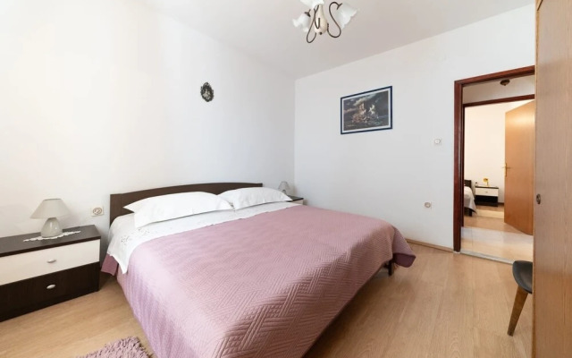 Villa Petar 1 - 10m From sea - H