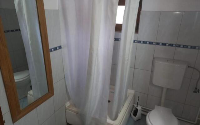 Double room with private bathroom by OSTERIA CONSTANTINO