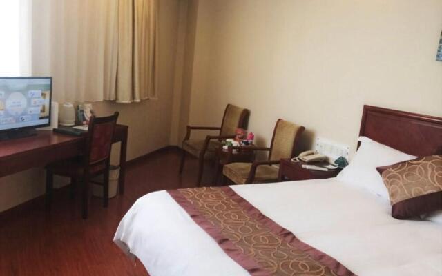 Greentree Inn Shanghai Zhujing Business Hotel