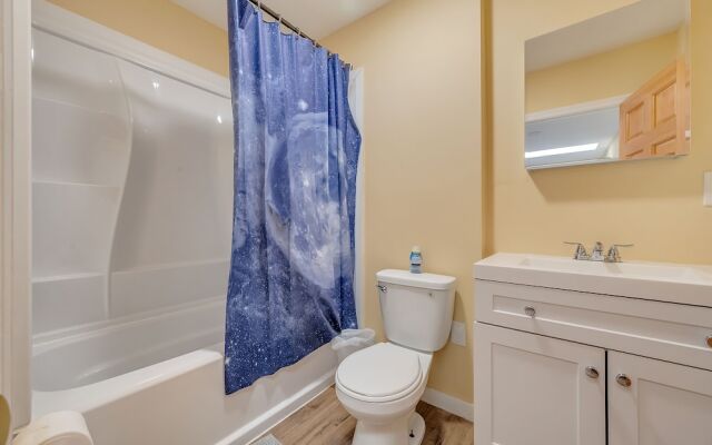 Holiday Home Near Lake and Pool