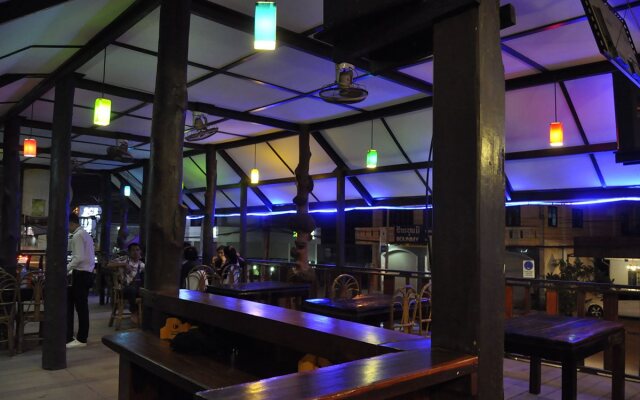 Skyline Hotel
