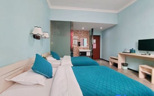 Mengzi Shuangfu Business Hotel