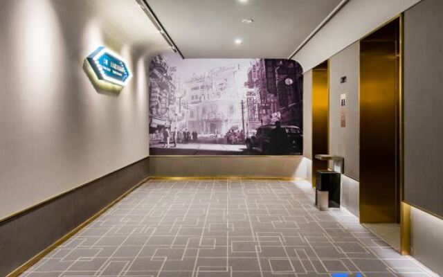 ZMAX HOTELS (Tianjin Five Old Street, Xi Nan Lou, metro station shop)
