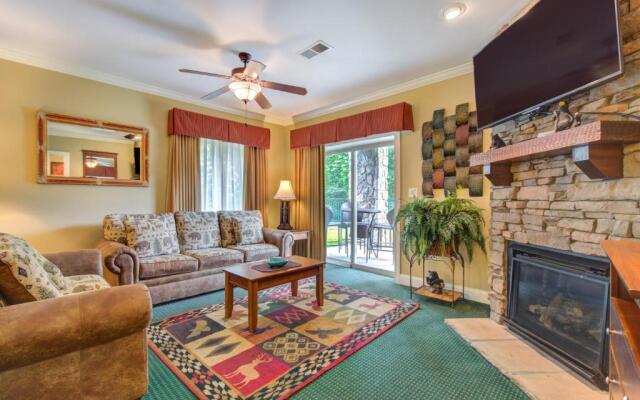 City Bear, 2BR, Pool, Spa, Downtown Gatlinburg, Sleeps 6