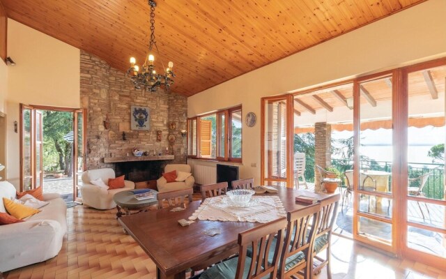 Nice Home in Magione -pg- With Wifi and 4 Bedrooms