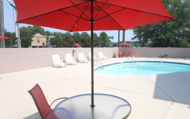 Americas Best Value Inn - Williamsburg/Lightfoot Area