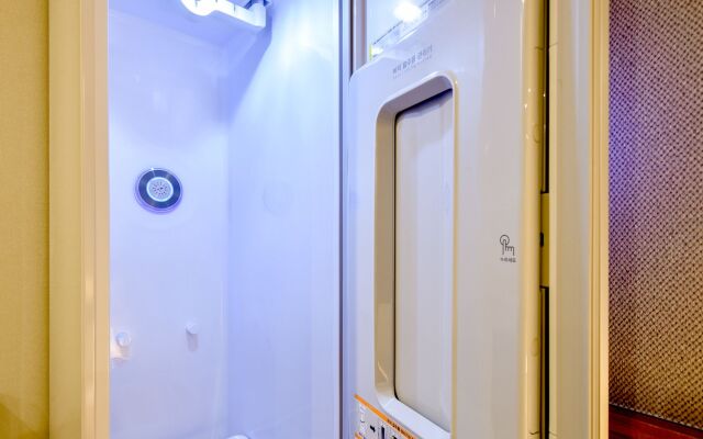 BLANC Business Hotel