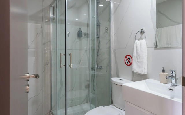 Infinity 1-Bedroom Apartment in Larnaca