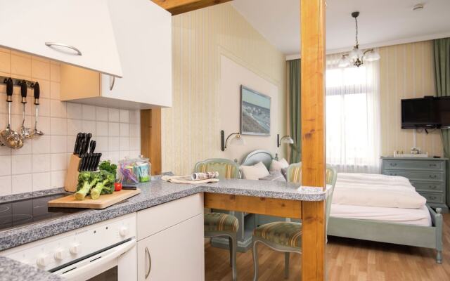 Modern Apartment in Warnemunde Germany near Forest