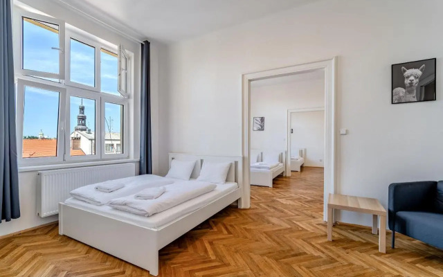 Avantguard Apartments