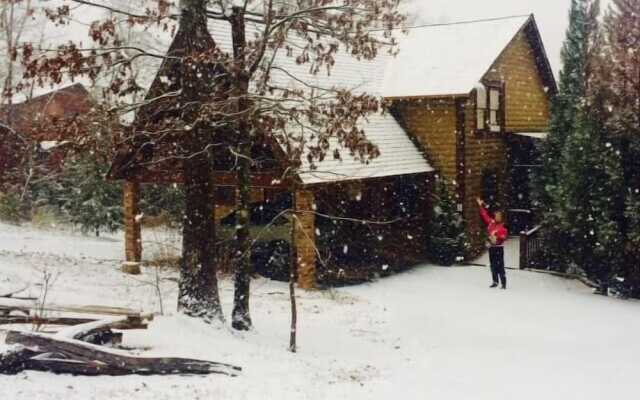 Eagles Breeze Nevaeh Cabin Rentals