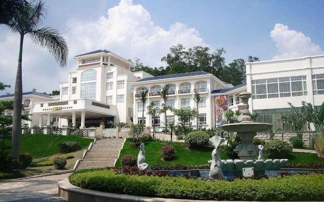 Royal Hotel