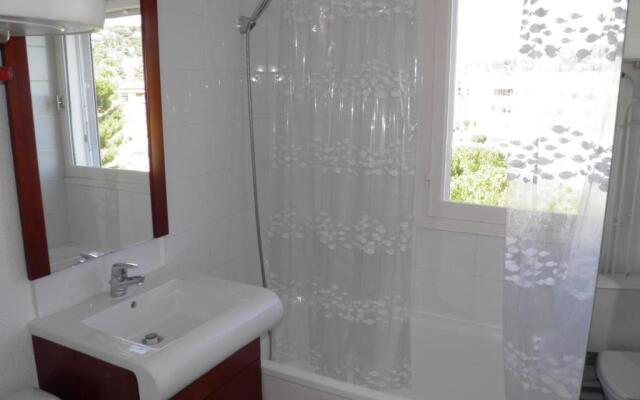 Appartement Sète, 2 Pièces, 4 Personnes - Fr-1-338-10