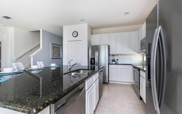 Solterra - 6005 Broad Oak Drive