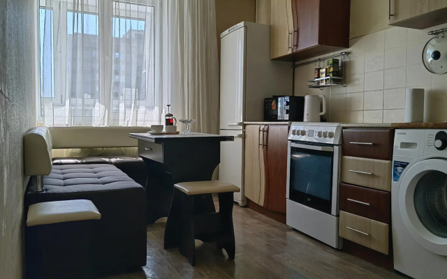 Ирэн Апарт на Генерала Тюленева