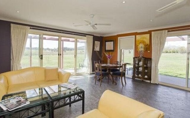 Country Guesthouse Schonegg