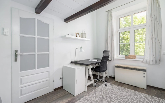 Apartment Topolowa by Renters