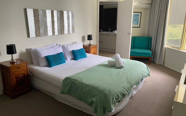 Contessa Holiday Apartments