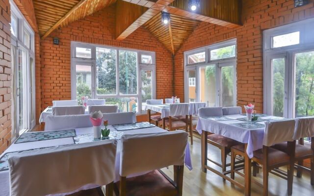 SPOT ON 625 Hotel Melungtse