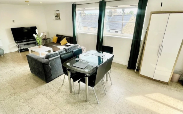 Lovely Spacious Studio in Central Cambridge