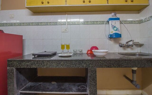 OYO 22067 Home Cozy 1BHK Near Carmona Beach