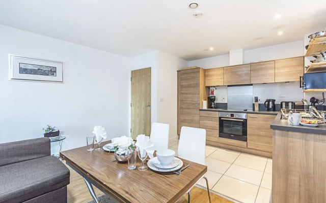 Splendid 3 Bedroom Apartment Marina View