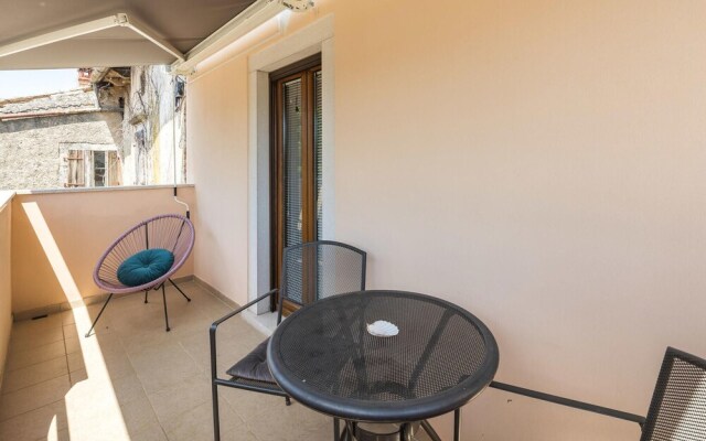 Stunning Home in Sosici With Wifi and 2 Bedrooms