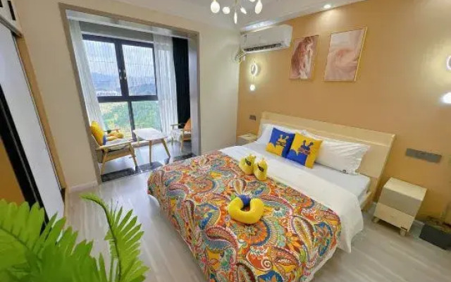 Chinese Yijuju B&B (Xinhua Ideal City Branch)