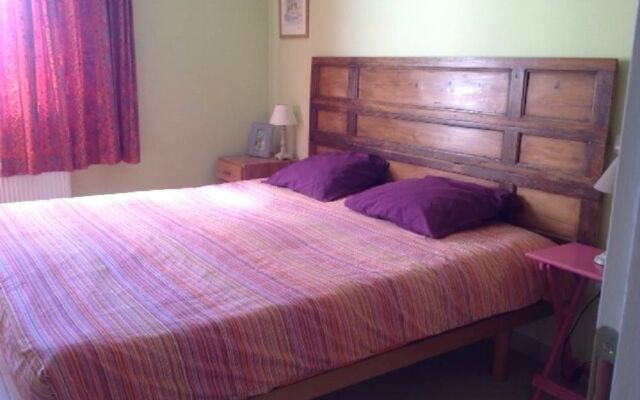 B&B Acanthus