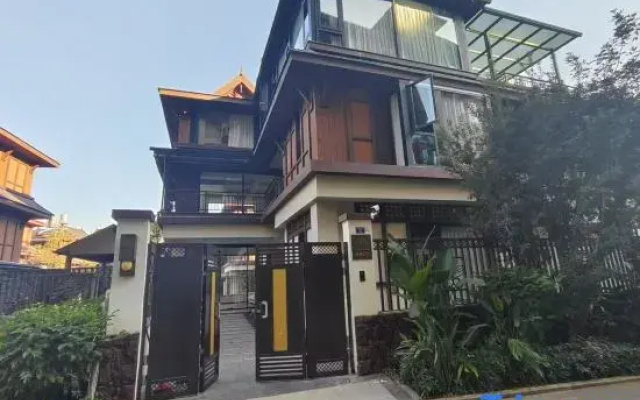 Miumiu · Vacation Apartment (Dai Ethnic Ancient Town)