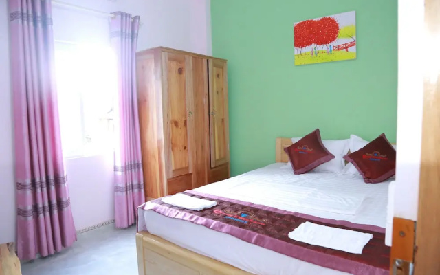 Queen Ponaland Homestay – Guest Rooms – Phong Nha
