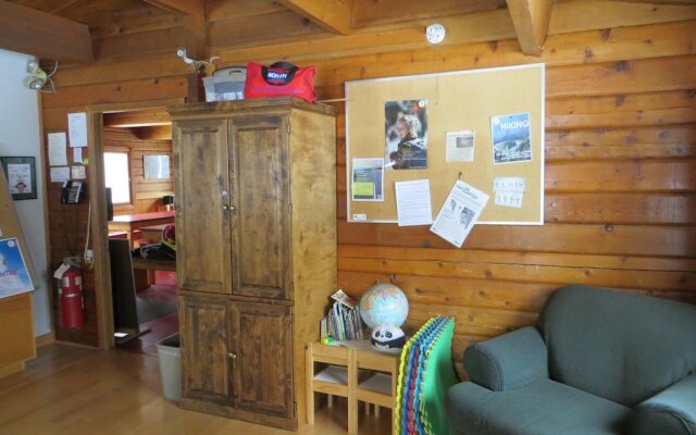 HI-Kananaskis Hostel