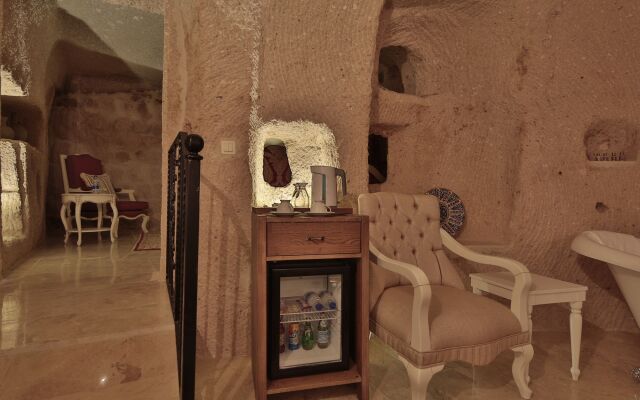 Elit Cave Suites