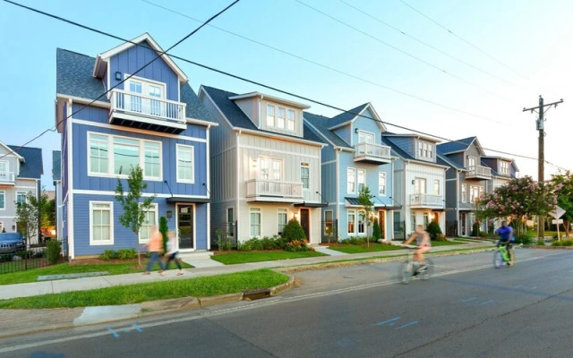 Monroe 9 in Nashville